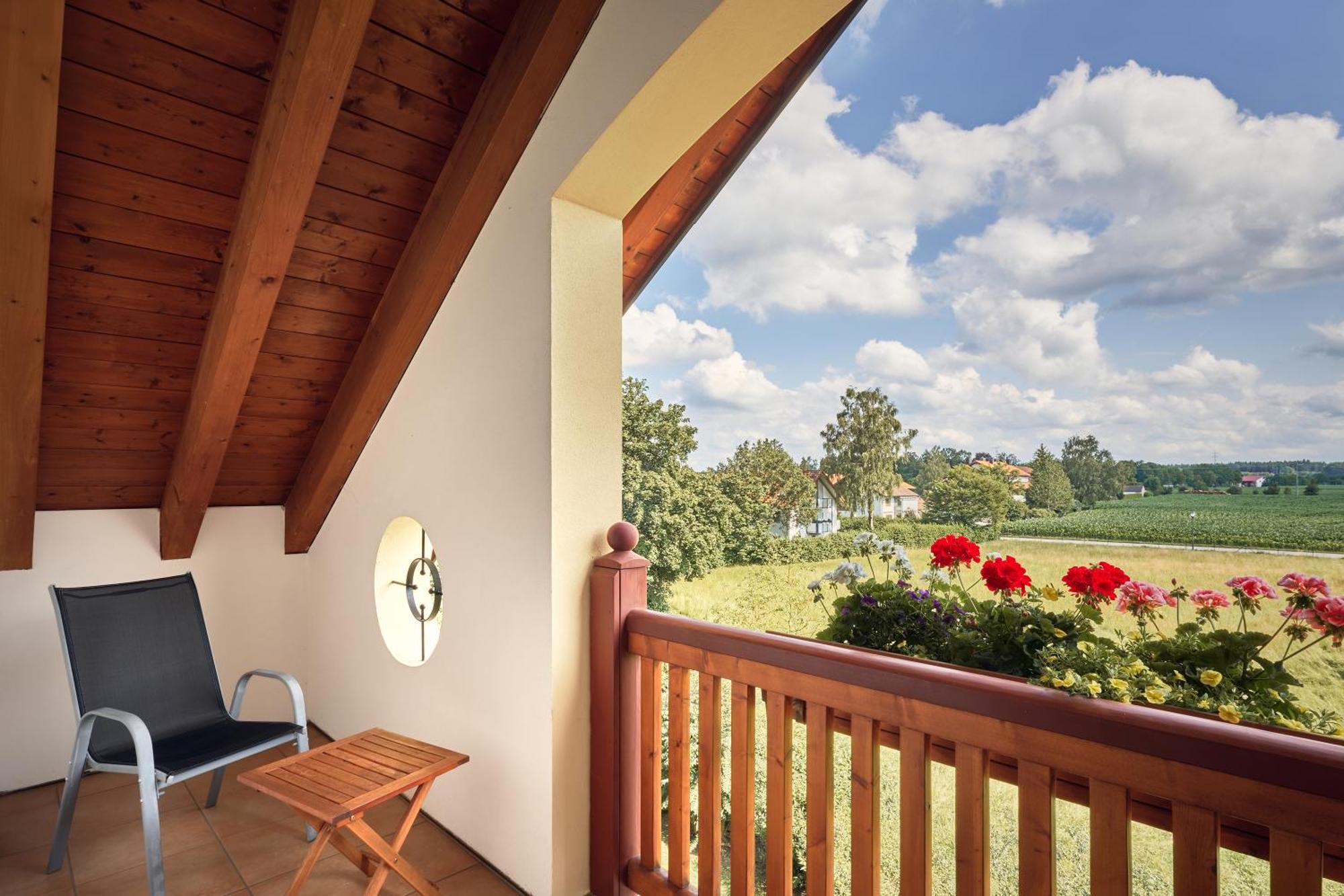 Glasl'S Landhotel Zorneding Exterior foto
