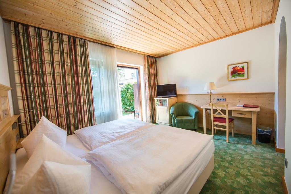 Glasl'S Landhotel Zorneding Exterior foto